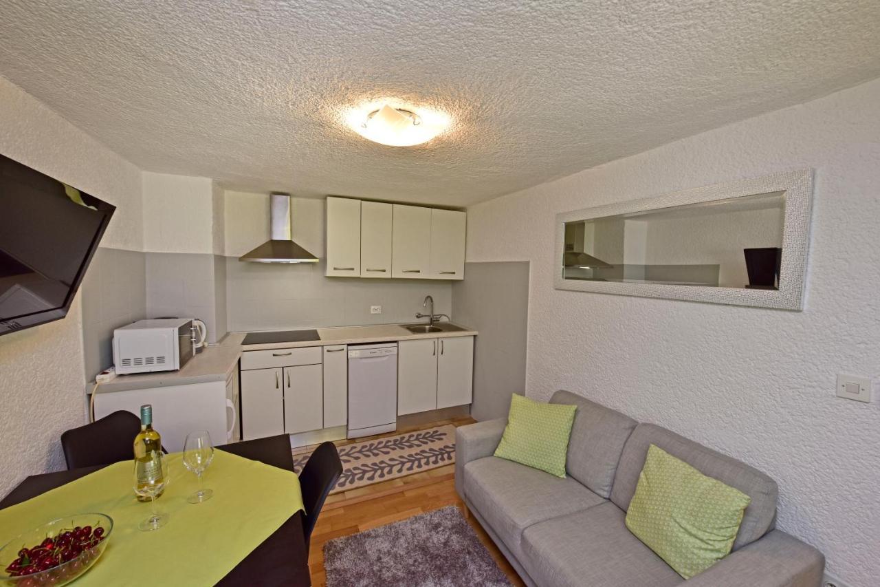 Apartment Corta City-Centre โปเรช ภายนอก รูปภาพ